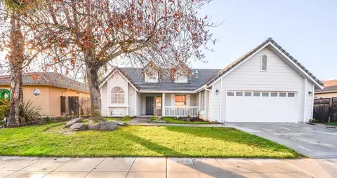 556 Kent Dr, Madera, CA 93637 photo 1