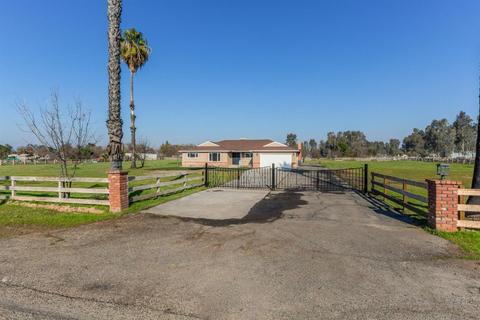 7574 E Alluvial Ave, Clovis, CA 93619 photo 1