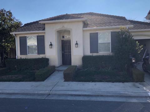 72 W Barcelona Ln, Clovis, CA 93619 photo 1