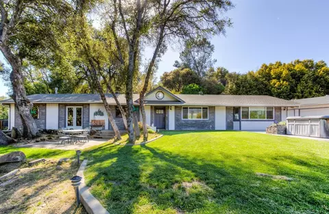 50066 Leaning Pine Ln, Oakhurst, CA 93644 photo 1