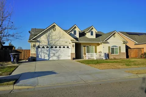 998 Tranquility Ct, Lemoore, CA 93245 photo 1