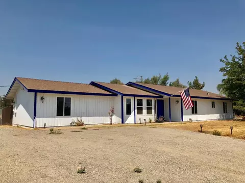 17450 Brook Dr, Madera, CA 93638 photo 1