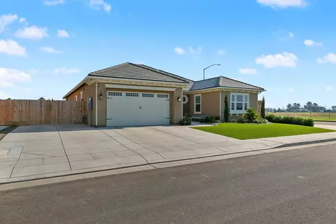 3589 Hermosa Ave, Clovis, CA 93619 photo 1
