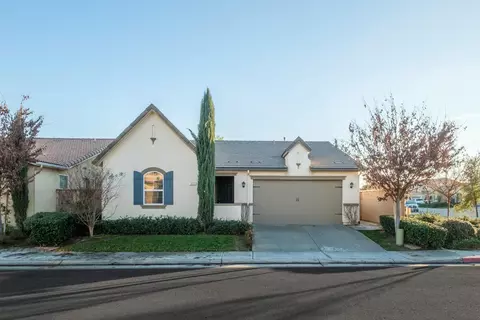3020 Morris Ave, Clovis, CA 93619 photo 1