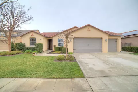 1844 N Moore Ln, Clovis, CA 93619 photo 1