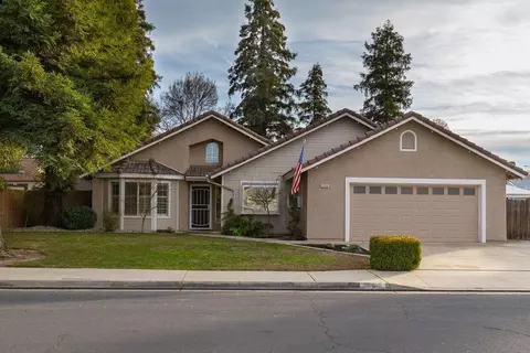 2496 Los Altos Ave, Clovis, CA 93611 photo 1