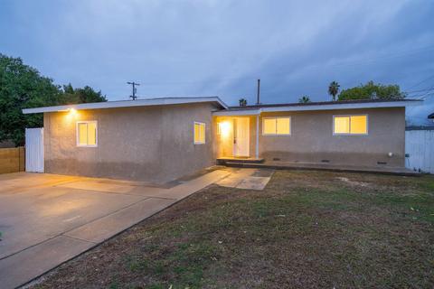 125 Beverly Dr, Clovis, CA 93612 photo 1