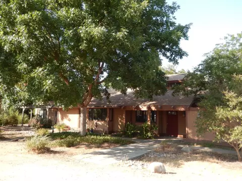 31338 Dahlem Dr, Exeter, CA 93221 photo 1