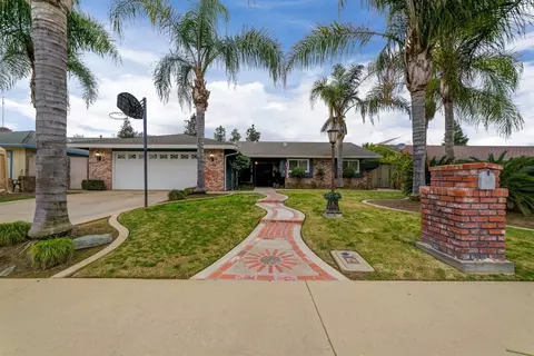 1605 Brehler Ave, Sanger, CA 93657 photo 1