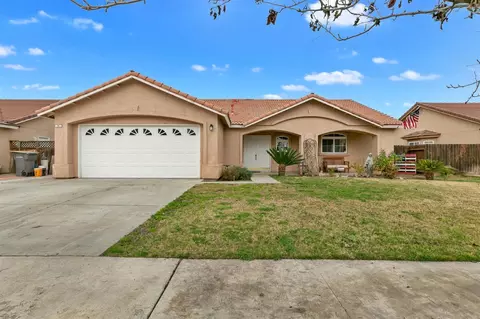 15920 W Sunset Ave, Kerman, CA 93630 photo 1