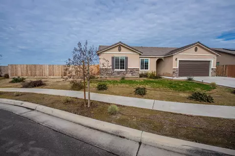 15712 W Botelho Ave, Kerman, CA 93630 photo 1