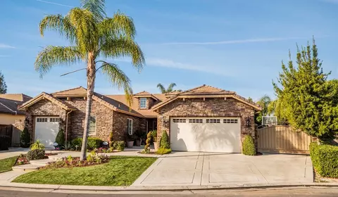 1588 N Devonwood Ln, Clovis, CA 93619 photo 1