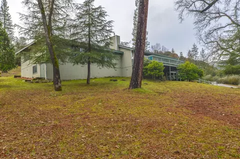 45952 Sutton Dr, Oakhurst, CA 93644 photo 1