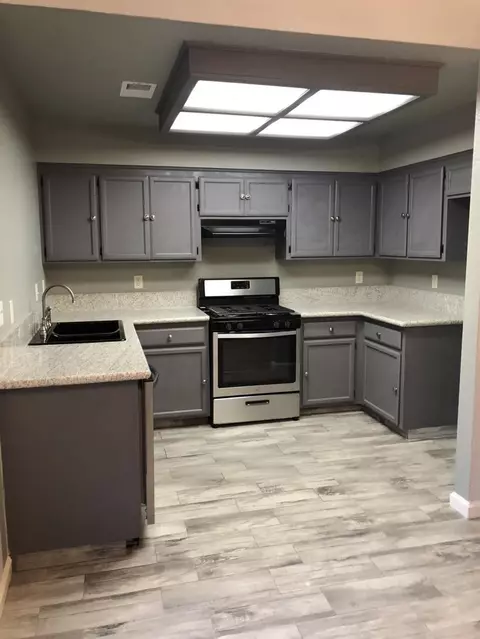 1804 Madison Dr, Madera, CA 93638 photo 1