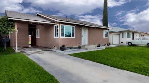 204 E Dunham St, Madera, CA 93637 photo 1