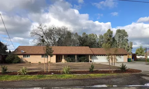 7840 E Bullard Ave, Clovis, CA 93619 photo 1