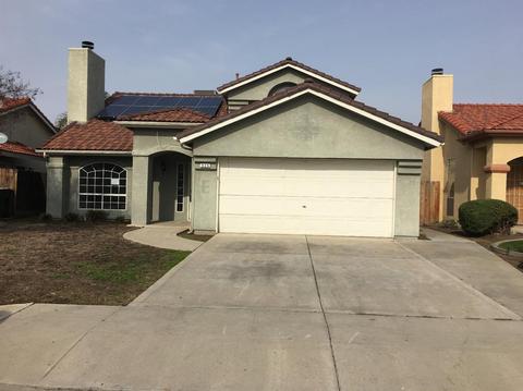 925 Robinson Ave, Clovis, CA 93612 photo 1