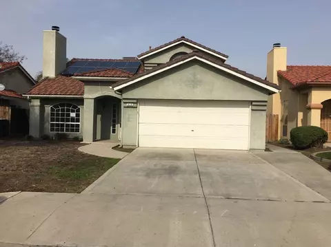 925 Robinson Ave, Clovis, CA 93612 photo 1