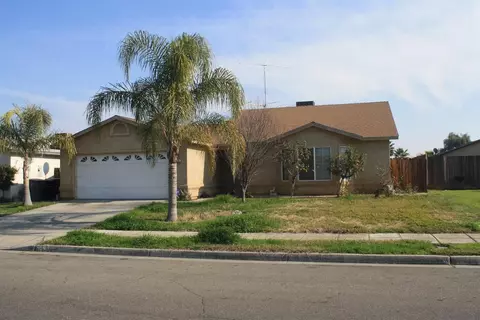 1375 Barcelona Way, Madera, CA 93638 photo 1