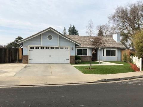 146 Filbert Ave, Clovis, CA 93611 photo 1