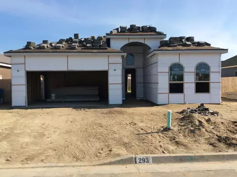 293 S Timberline Dr, Madera, CA 93637 photo 1