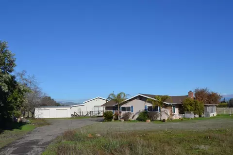 10694 E Bullard Ave, Clovis, CA 93619 photo 1