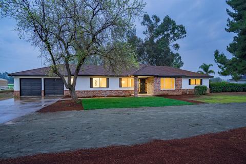 9679 Ellery Ave, Clovis, CA 93619 photo 1