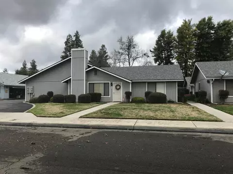 587 W Escalon Ave, Clovis, CA 93612 photo 1