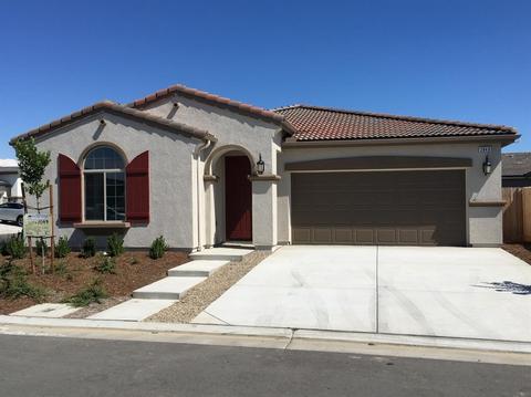 3840 Leigh Ln, Clovis, CA 93619 photo 1