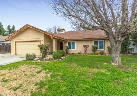 2267 Los Altos Ave, Clovis, CA 93611 photo 1