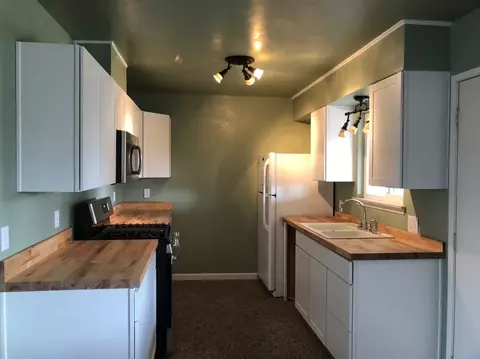 1515 Pollasky Ave, Clovis, CA 93612 photo 1