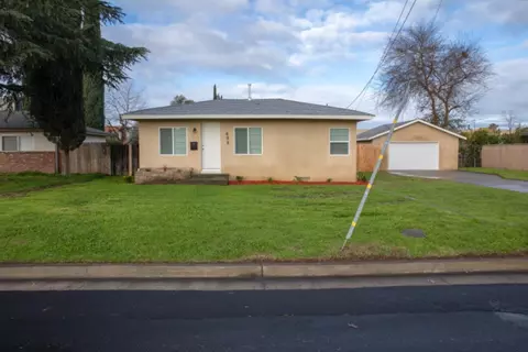 698 Oxford Ave, Clovis, CA 93612 photo 1