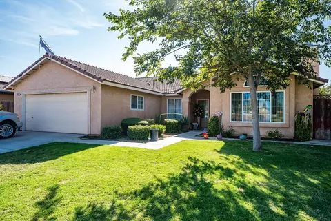 3028 Summer Ln, Madera, CA 93637 photo 1