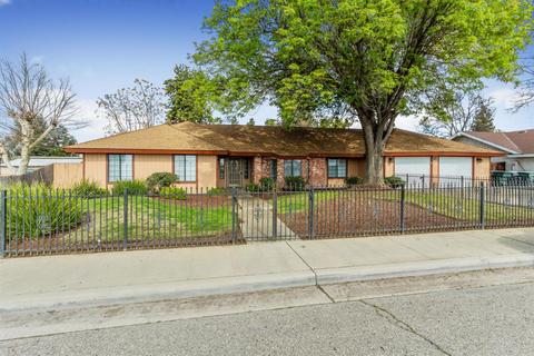 745 W Bullard Ave, Clovis, CA 93612 photo 1