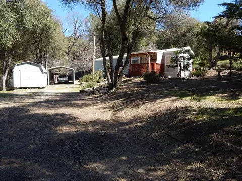 40850 Jean Rd E, Oakhurst, CA 93644 photo 1