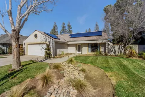 579 W Sample Ave, Clovis, CA 93612 photo 1