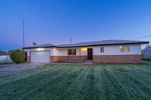 28301 Oregon Ave, Madera, CA 93638 photo 1