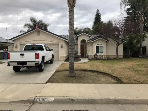 1386 Northhill St, Selma, CA 93662 photo 1