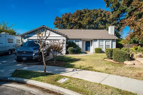 984 Harvard Ct, Madera, CA 93637 photo 1