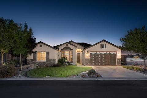 10942 E Promontory Way, Clovis, CA 93619 photo 1