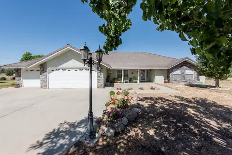 16526 Anaconda Rd, Madera, CA 93636 photo 1