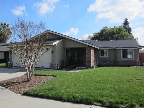 1334 Saginaw Ave, Clovis, CA 93612 photo 1