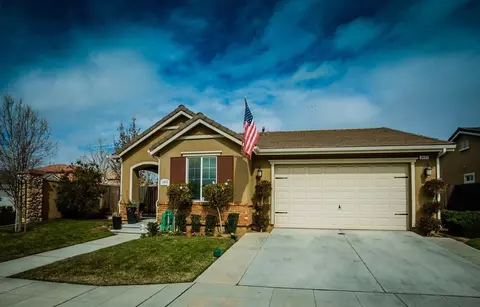 3405 Bellaire Ave, Clovis, CA 93619 photo 1