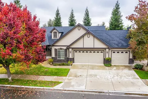 616 Moody Ave, Clovis, CA 93619 photo 1