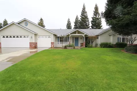 991 N Armstrong Ave, Clovis, CA 93611 photo 1