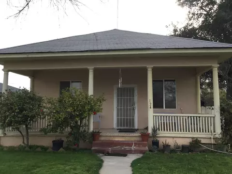 124 N N St, Madera, CA 93637 photo 1