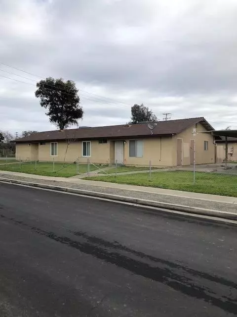 321 W 3rd St, Hanford, CA 93230 photo 1