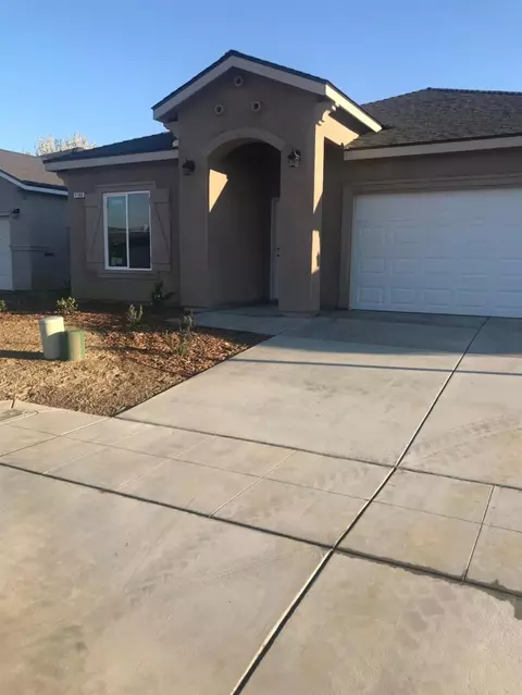 1100 E Riverside, Madera, CA 93638 photo 1