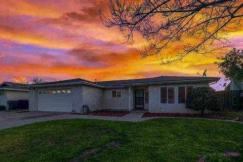 524 Sundance Ln, Madera, CA 93637 photo 1