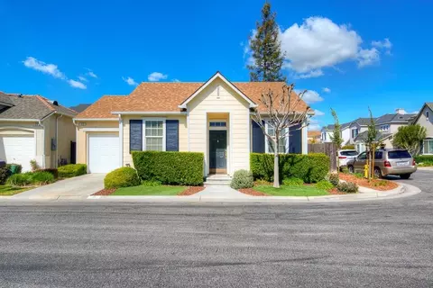 15 W Riviera Ln, Clovis, CA 93619 photo 1